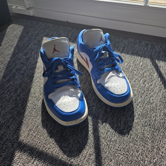 Jordan Shoes - Jordan Womans Blue and White Sneakers
